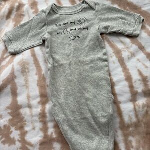 Bitsy Newborn Knot Gown